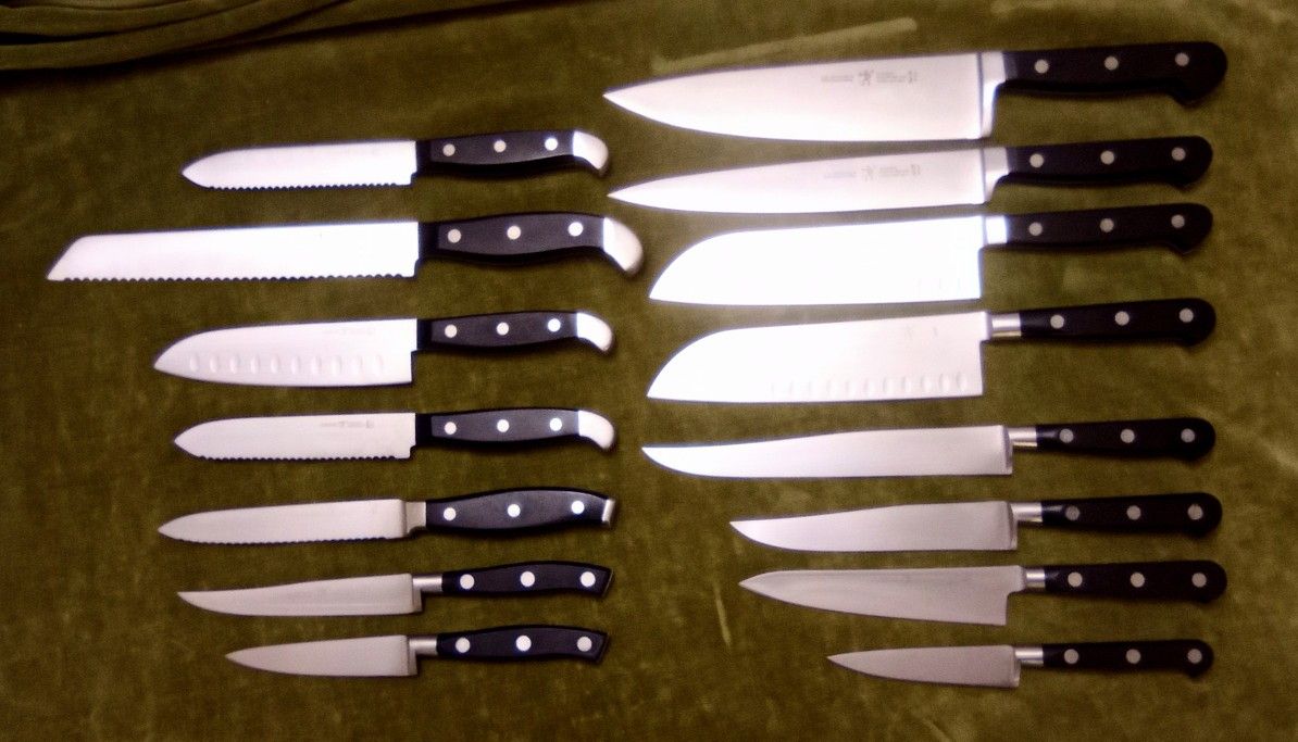 Henkels 16 Knife Collection