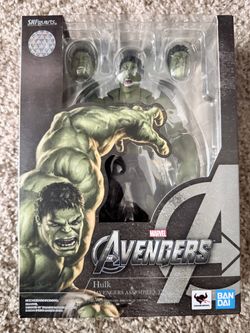 S.H. Figuarts Hulk Avengers Assemble Edition Figure