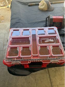 Milwaukee pack out organizer