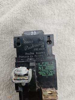 20 Amp 1 Pole Pushmatic Breaker