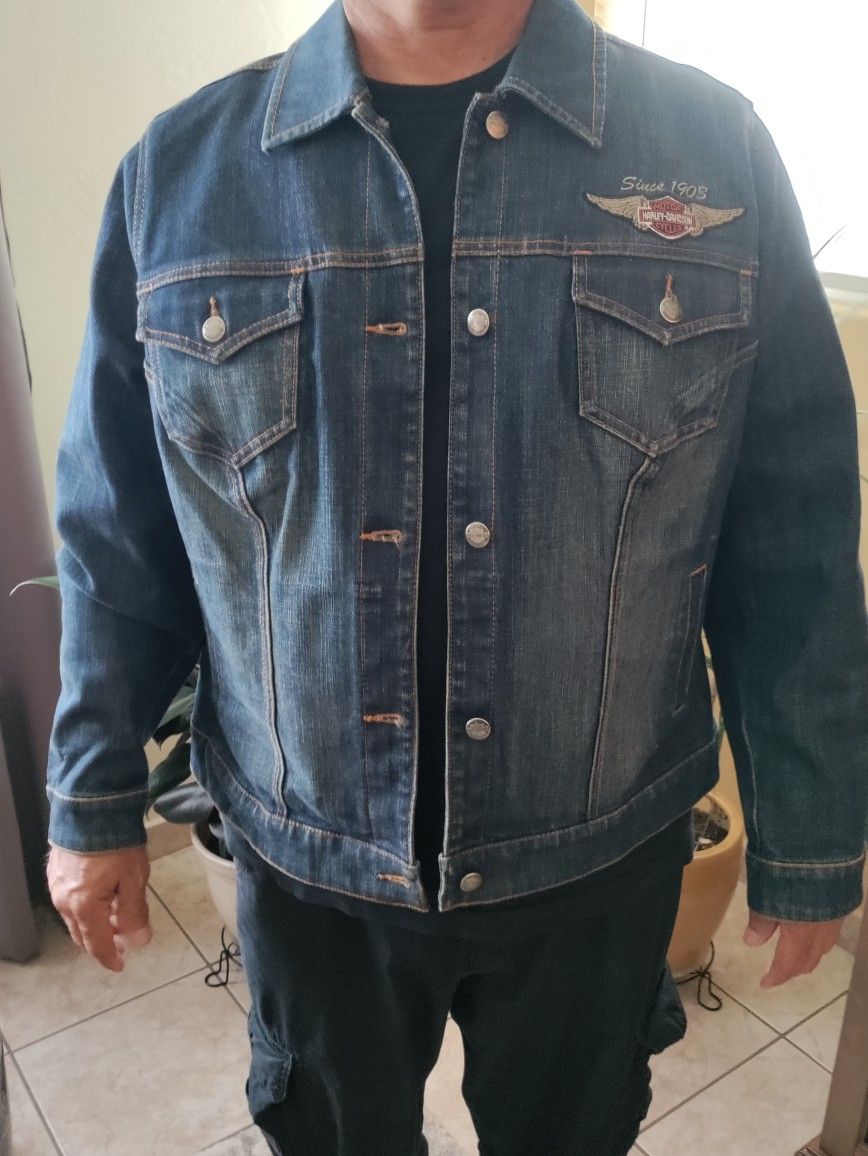 Collectibles .Vintage Used Men’s Harley Davidson  Jean Denim jacket Size L .Nice