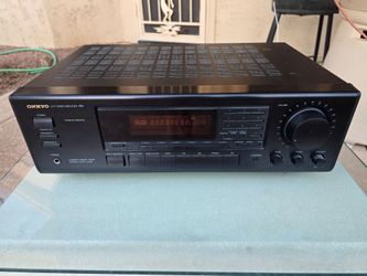 Onkyo A/V tuner amplifier model TX-V940