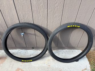 Pair of New 29x2.50 Maxxis Tires
