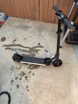 Electric scooter