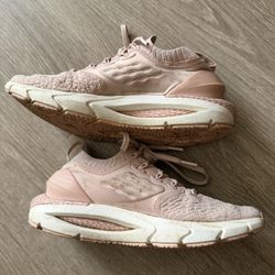 Nike Phantom Running Shoes (Women’s 7)