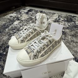 Dior Sneaker Size Women 38.5 