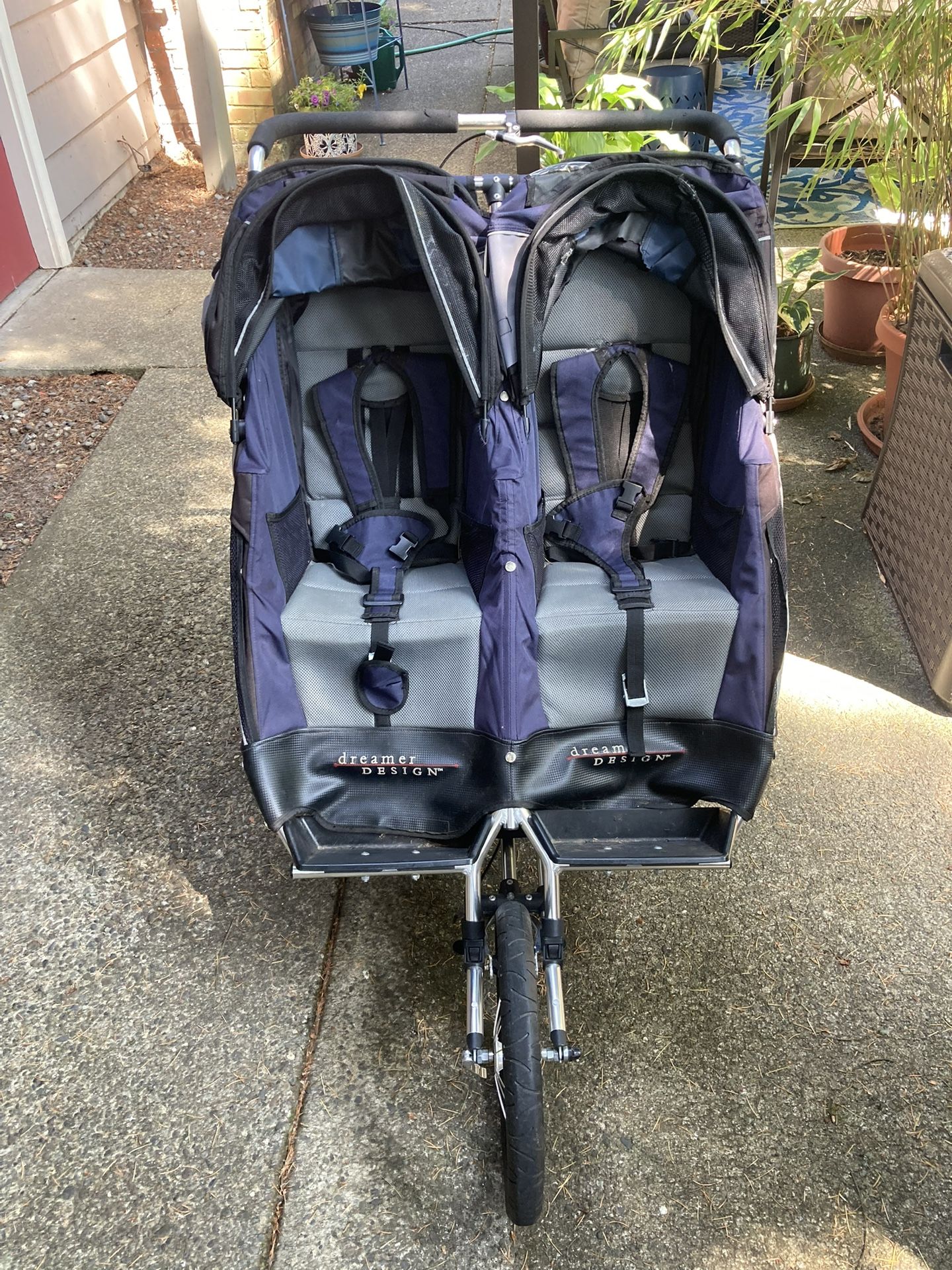 Dreamer Design Double Jogging Stroller