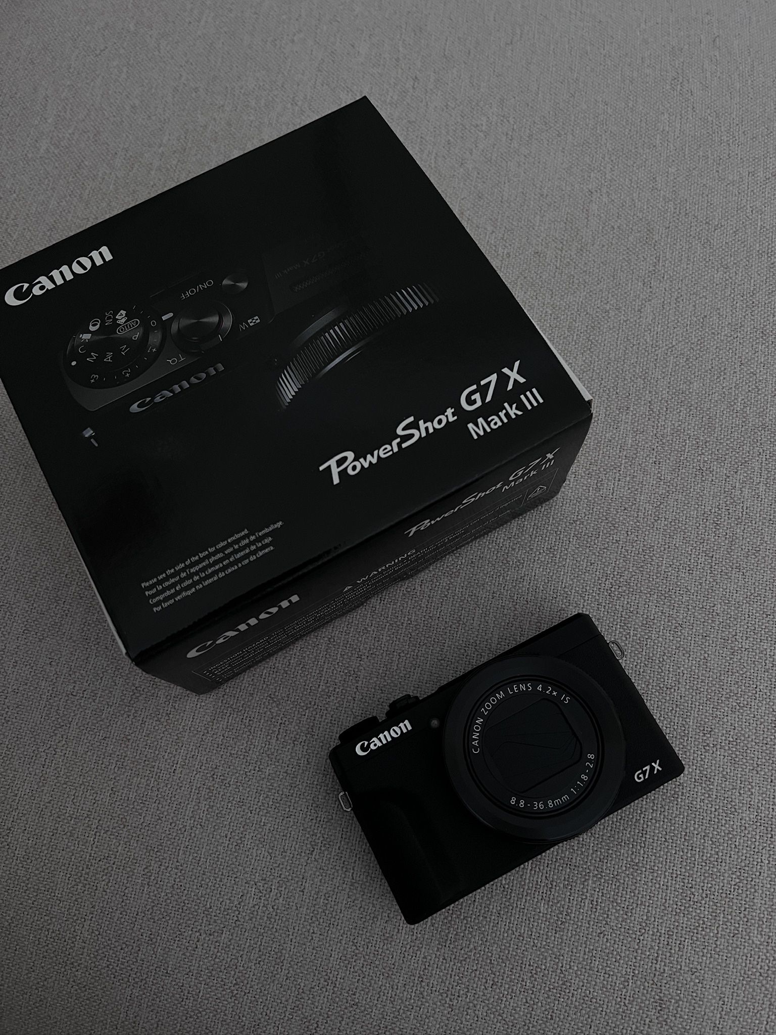 Canon G7X Mark III