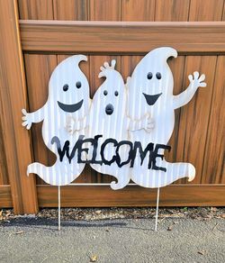 Rustic Corrugated Metal Ghost Trio Welcome Sign Halloween Garden Lawn Stake