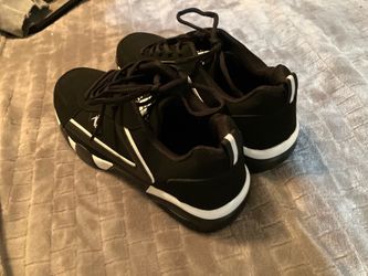 Brand new basketball shoes size 10