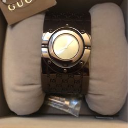 Gucci Watch / Bangle 