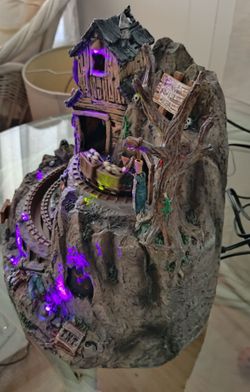 Lemax Dead Man's Mine