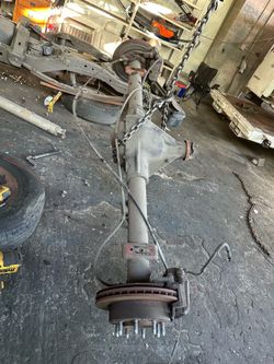 99-06 GM 8 lug differential chevy or GMC
