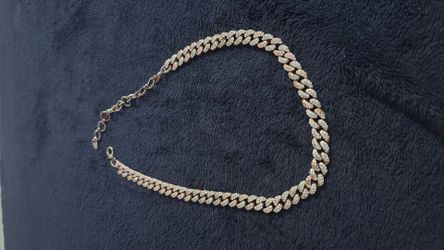 Gld pendant and chains 60 for all chains and pendants
