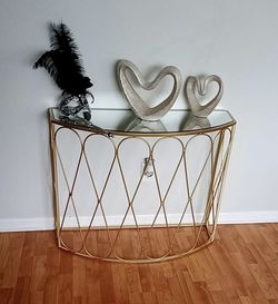 Half Moon Console Table – Glass & Gold