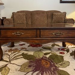 Set of coffee & end tables