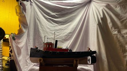 RC tugboat