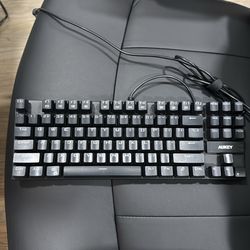 Wired mechanical keyboard