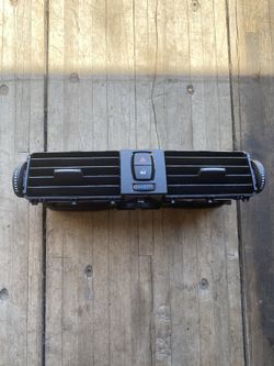 2013-2016 BMW 328i Dash Vent