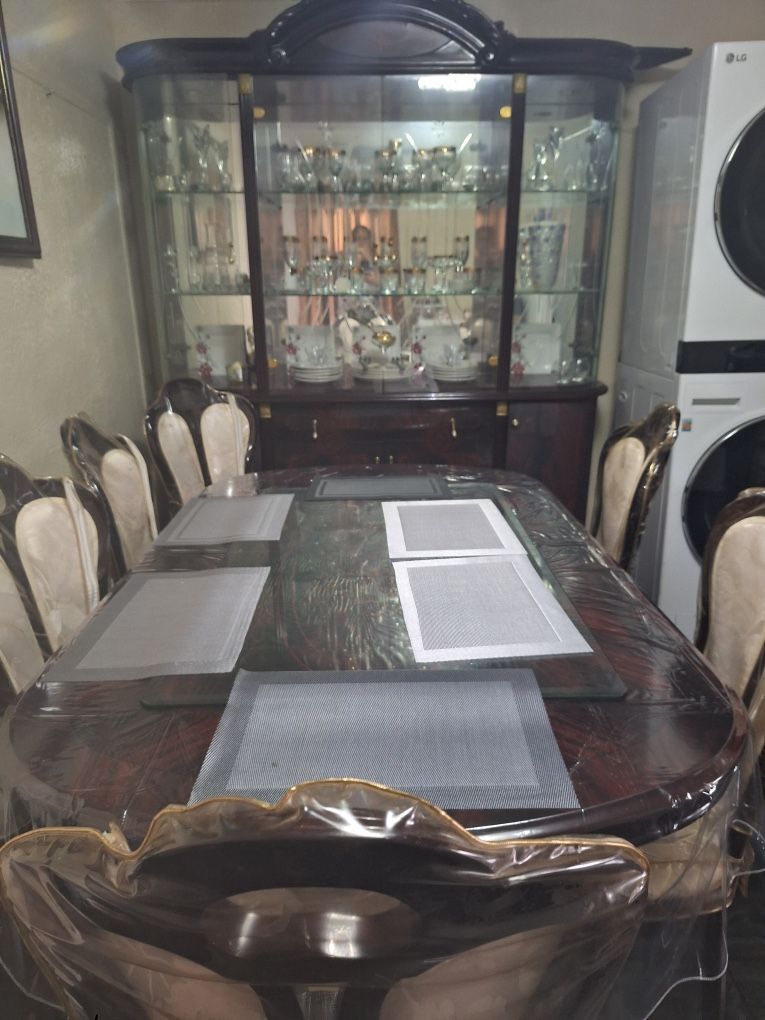 China Cabinet And Table Set