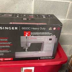 Singer Sewing Machine