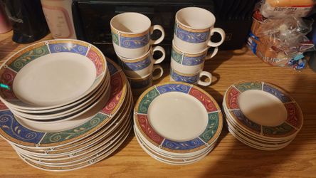 Majesticware By Sakura Stoneware Plates, Bowls and Mugs