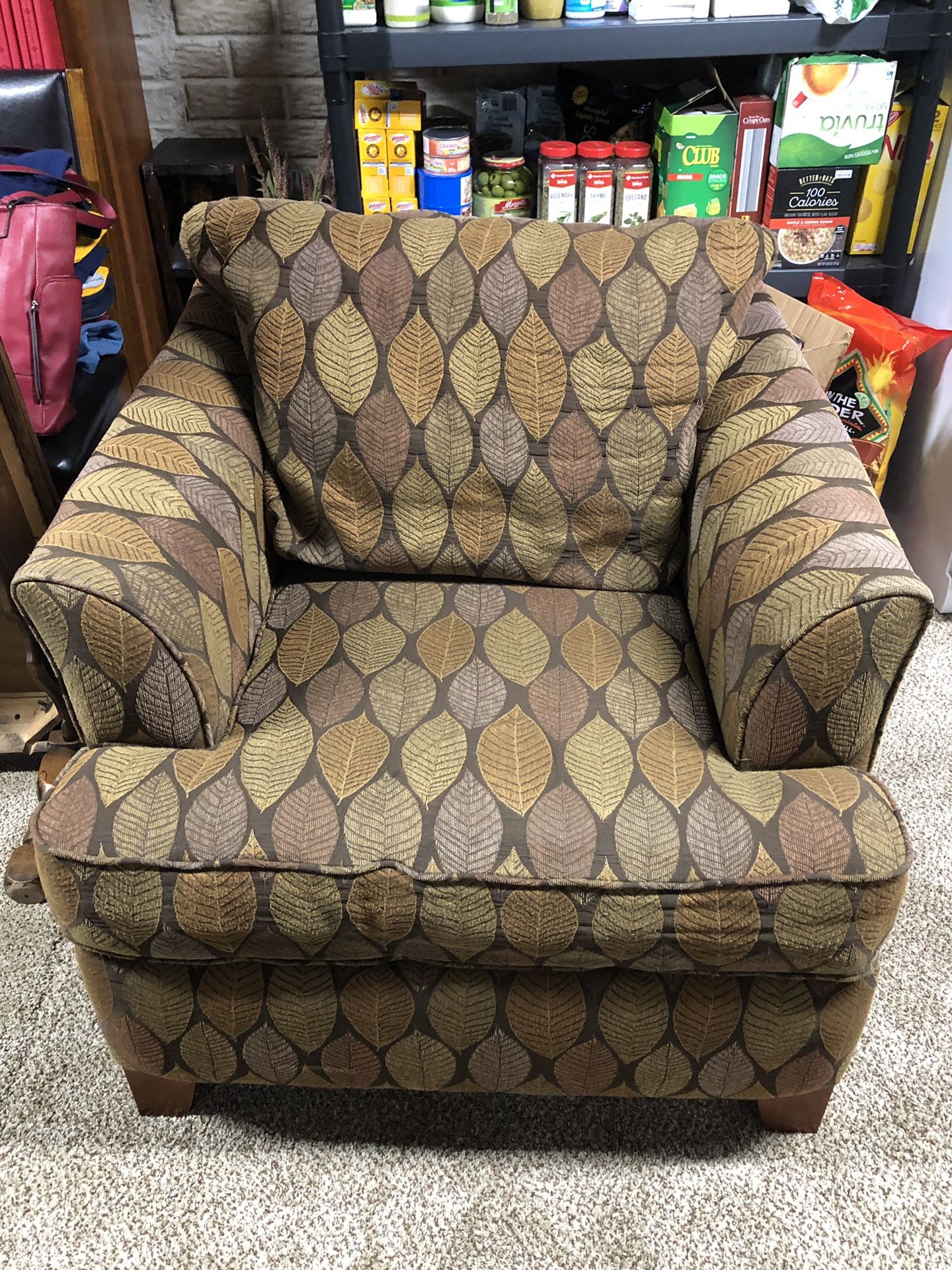 Nice custom fabric chair from Lazy Boy. Nearly new condition.