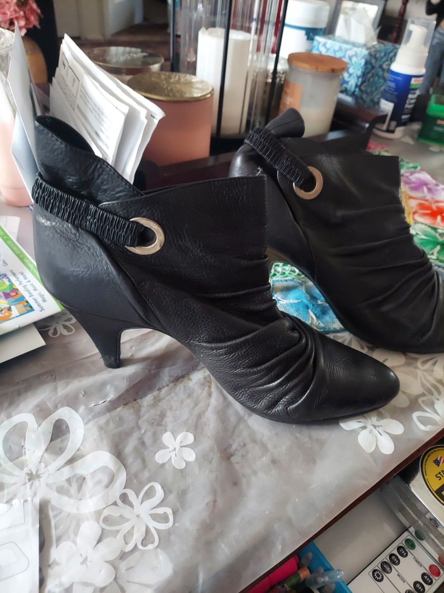 Low Boots