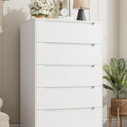 HOSTACK Modern 5 Drawer Dresser for Bedroom, Tall Chest of Drawers with Storage, Large Wood Cloth Storage Organizer with Cut-Out Handle, Accent Storag