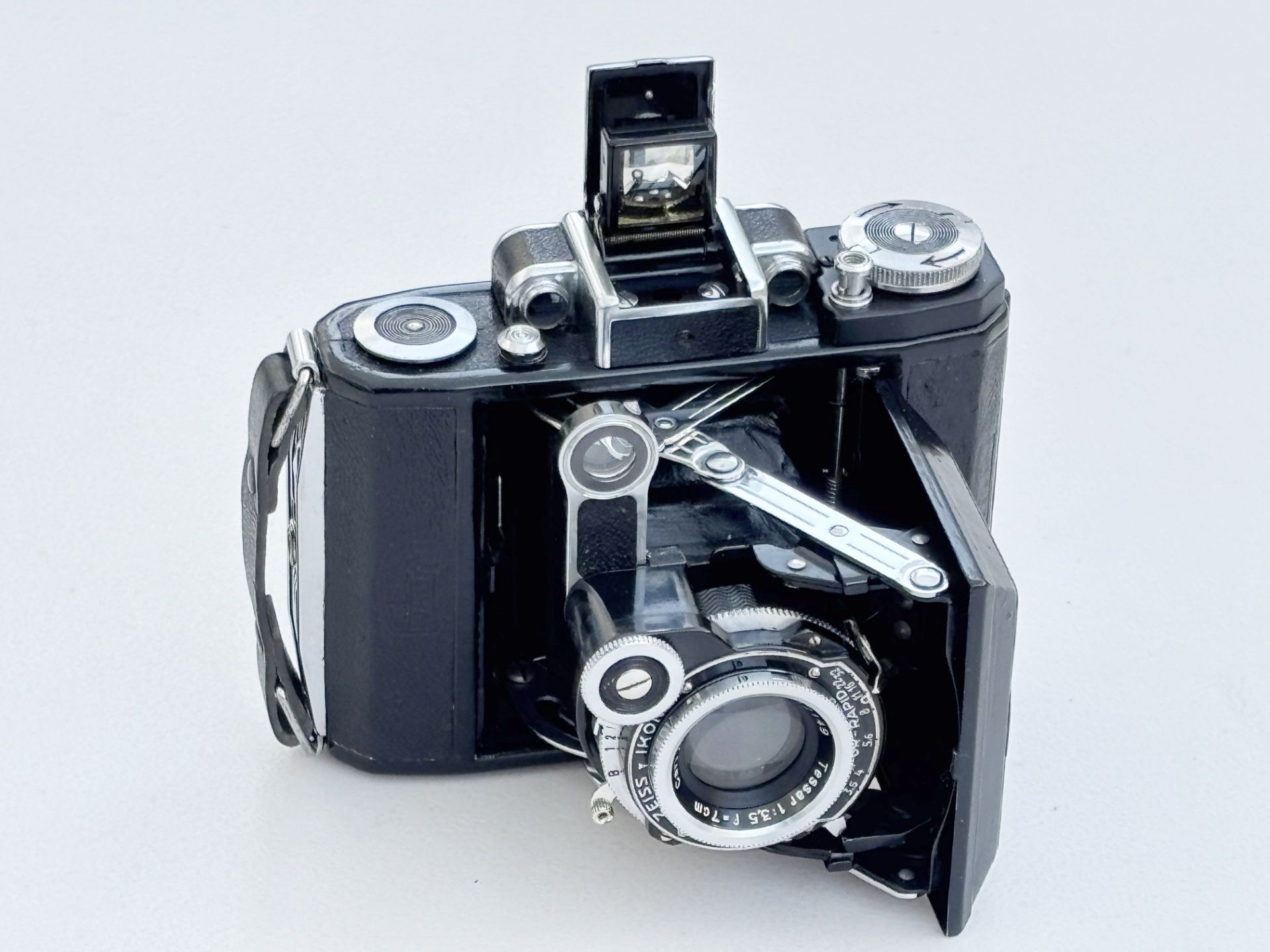 ZEISS IKON SUPER IKONTA A 5.7x3.8