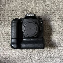 Canon 90D+Canon battery grip and one battery 