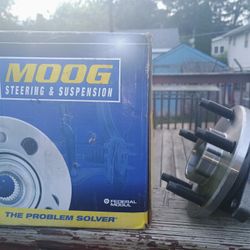 Chevy Malibu 2008-2012 MOOG Steering And Suspension Front Part
