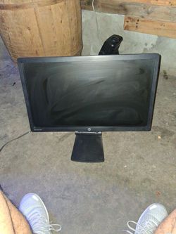 HP Elite Display E231 