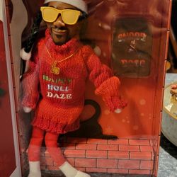 Snoop On The Stoop Christmas Doll