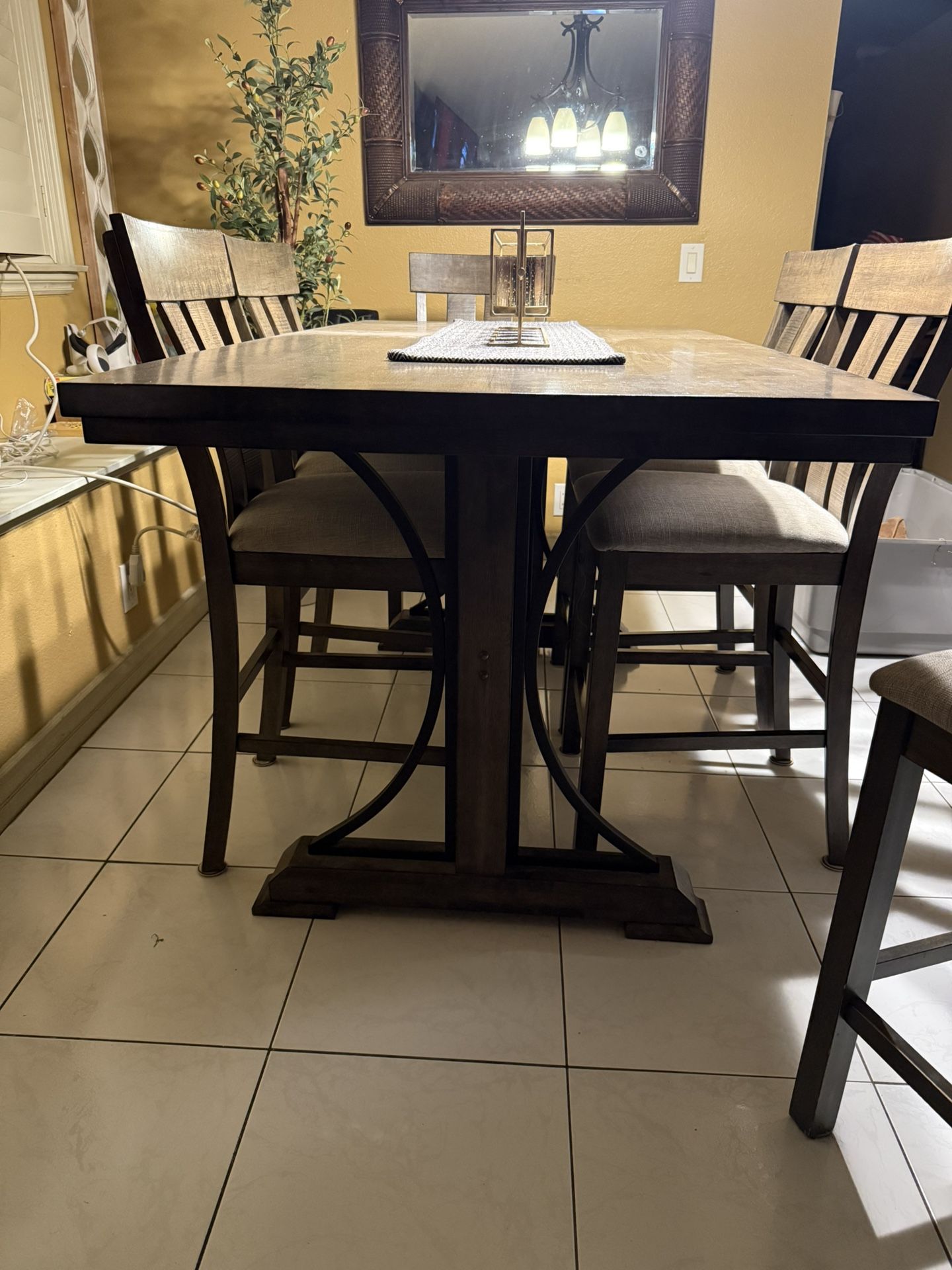 High Dining table and 6 chair