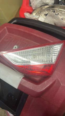 Hyundai Sonata 2011 2014 tail light ￼