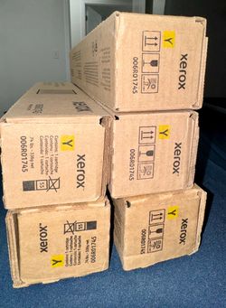 Xerox 006R01745 Yellow Toner Cartridge – Lot of 5