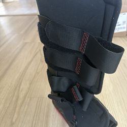 Hard Foot Cast