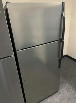 GE Top Mount Refrigerator, Stainless Steel, Great Condition with LED Lighting