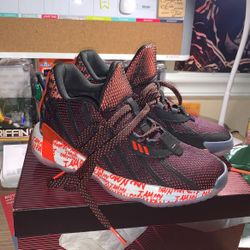 Dame 7 Size 6 Orange And Black I’m My Own Fan