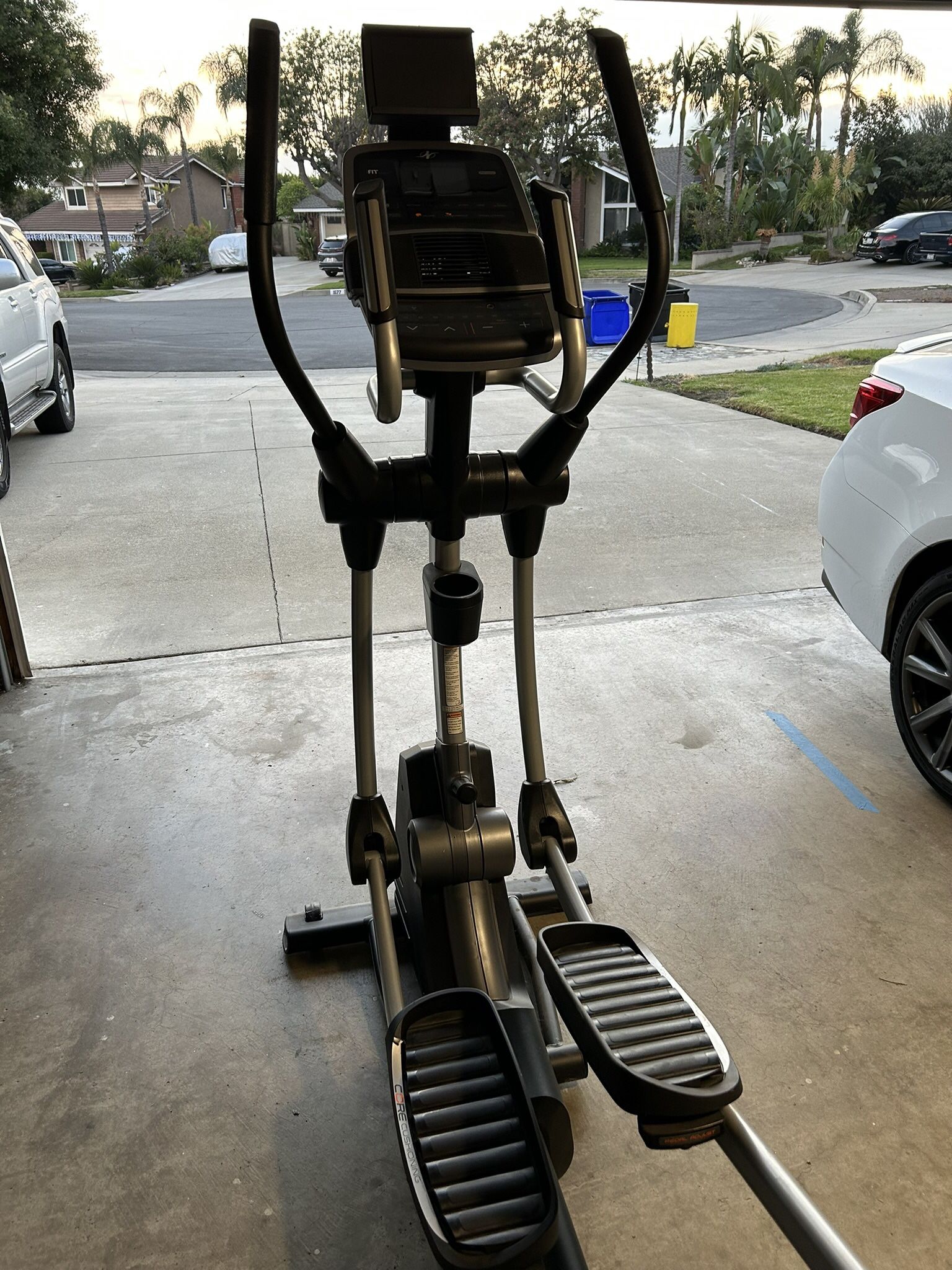 NordicTrack Elliptical Spacesaver SE7i