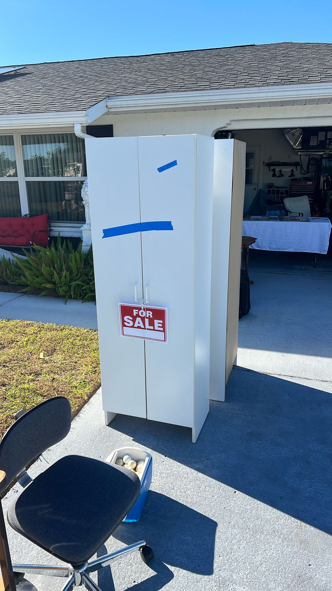 1 Storage Cabinets 30Dollars