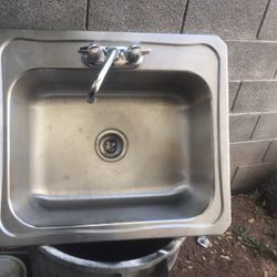 Stainless Steal  Sink  For  Kitchen  Or Laundry  Room  25x22