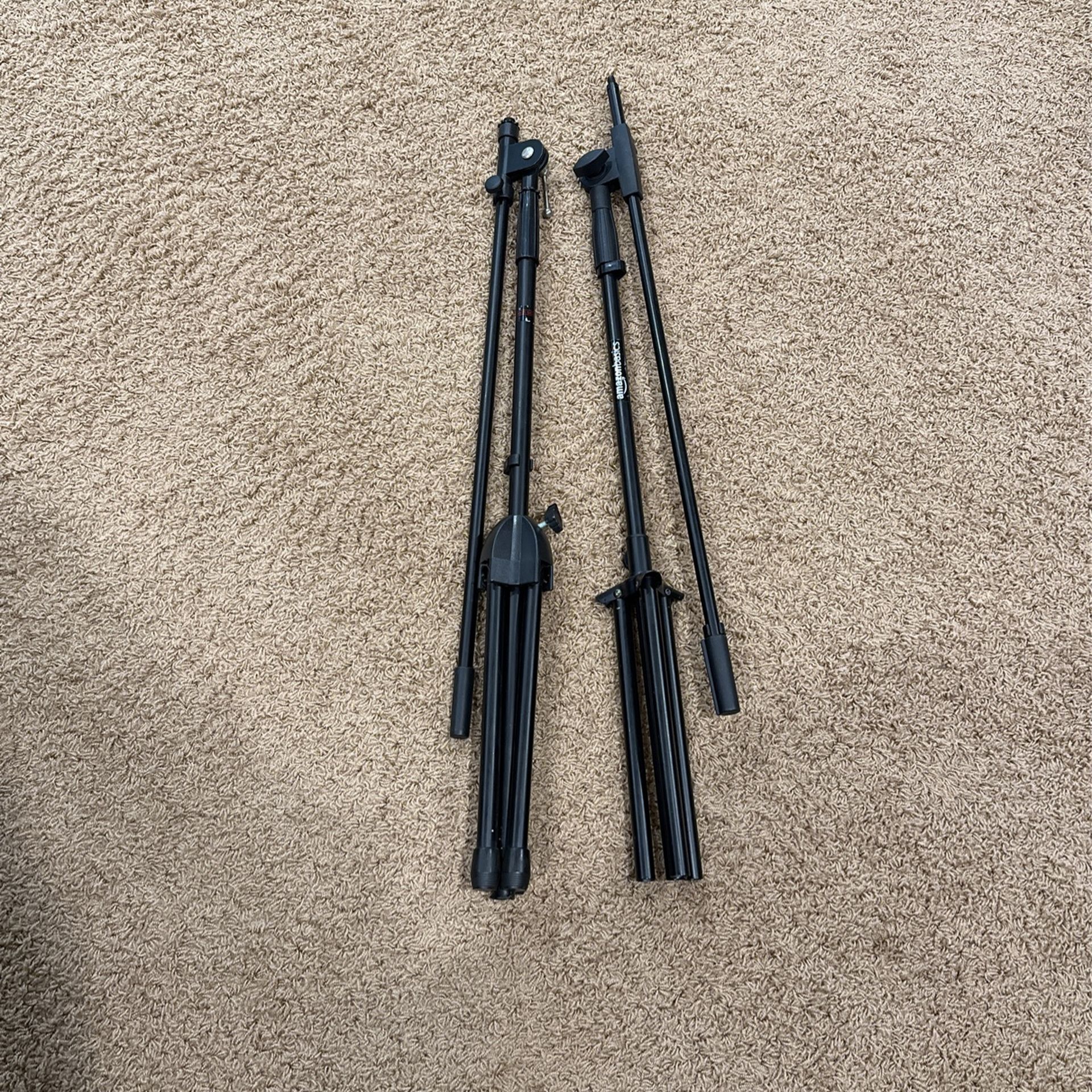 2 Mic Stands
