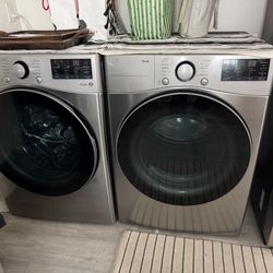 Lightly Use LG Dryer And Washer ( Moving Sale ) 