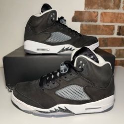 Nike Retro Jordan V 5 Oreo Size 9 Black, Cool Gray and White