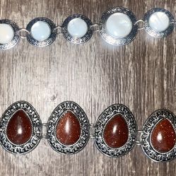 2 new without tags pcs of good quality fashion jewelry . It’s 2 bracelets located Off lake mead & Simmons area asking $3 for both 