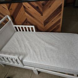 Toddler Bed And Waterproof Mattress 