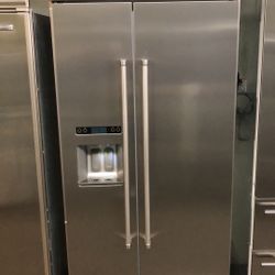 Kitchen Aid 36”Wide Built In Stainless Steel Refrigerator Side By Side