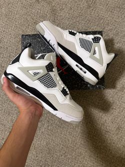 Air Jordan 4 Military Black